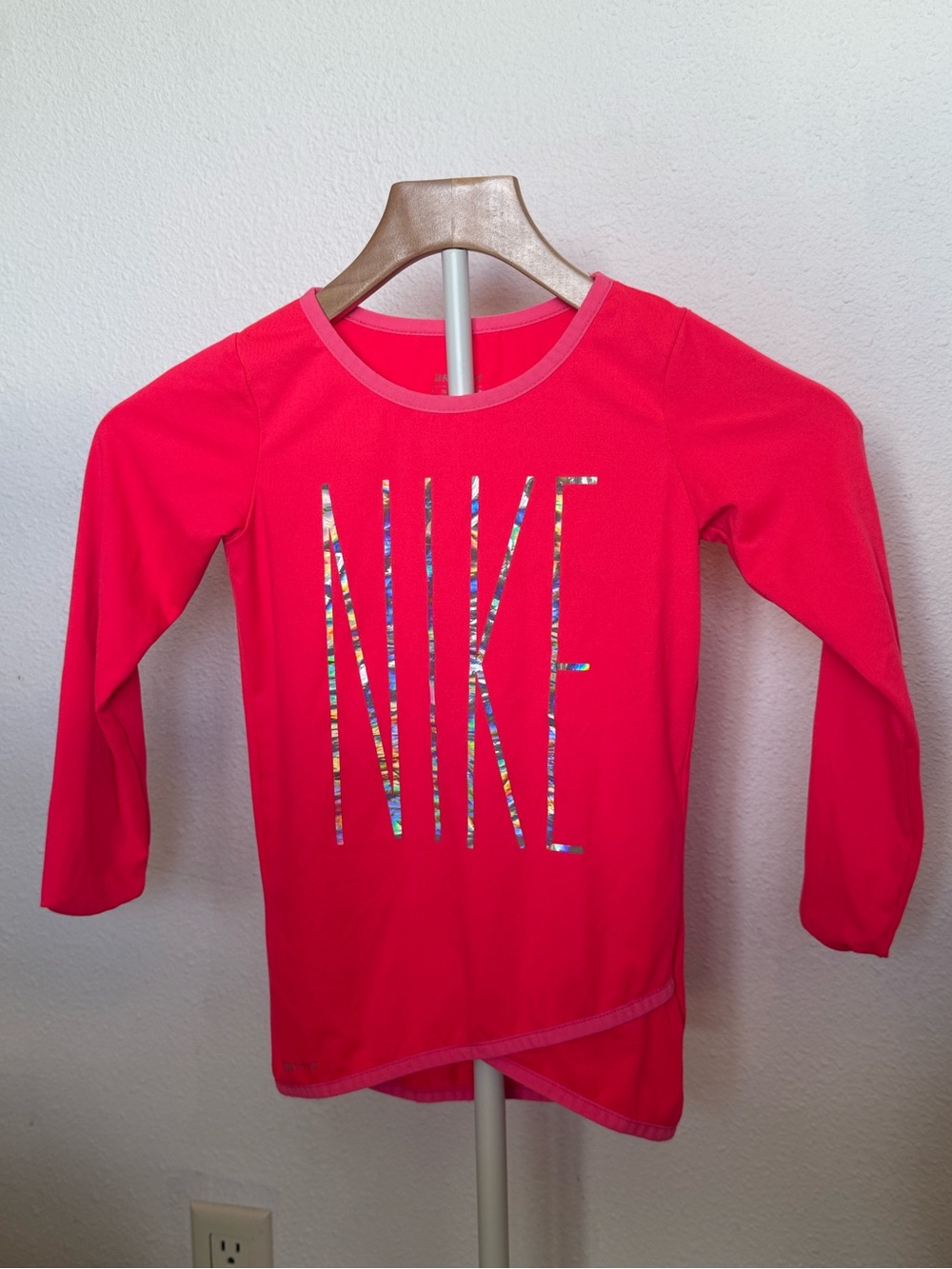 Nike Girls Pink XS Dri-FIT Long Sleeve Crew Neck